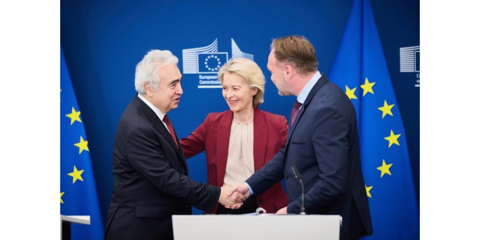 EU agrees to permanently stop Russian gas imports and phase out Russian ...